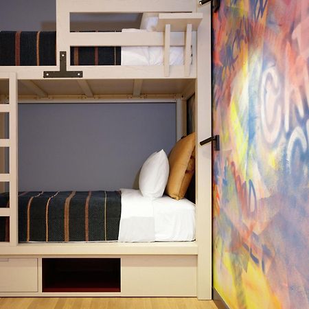 Moxy Richmond Downtown Hotel Екстериор снимка