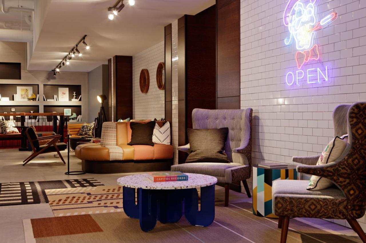 Moxy Richmond Downtown Hotel Екстериор снимка