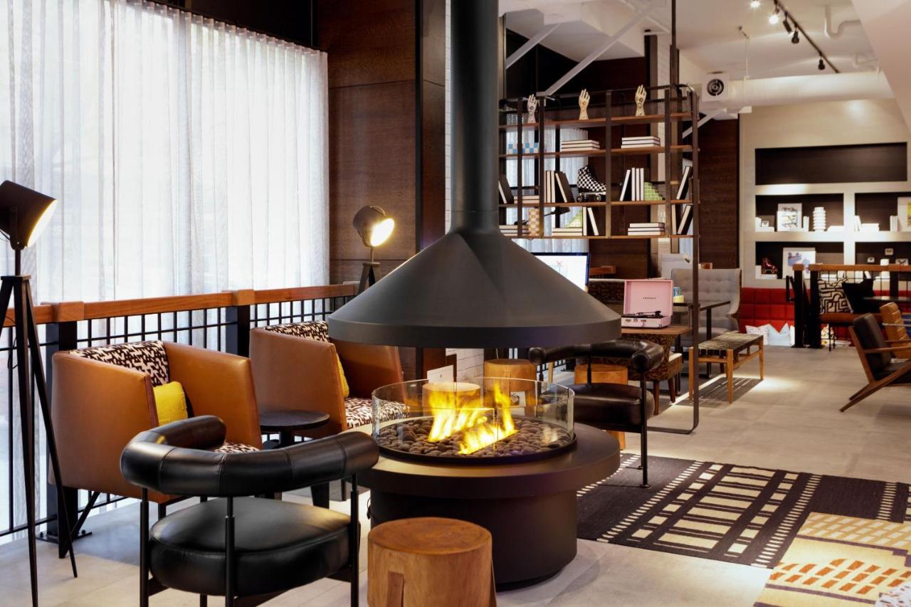 Moxy Richmond Downtown Hotel Екстериор снимка
