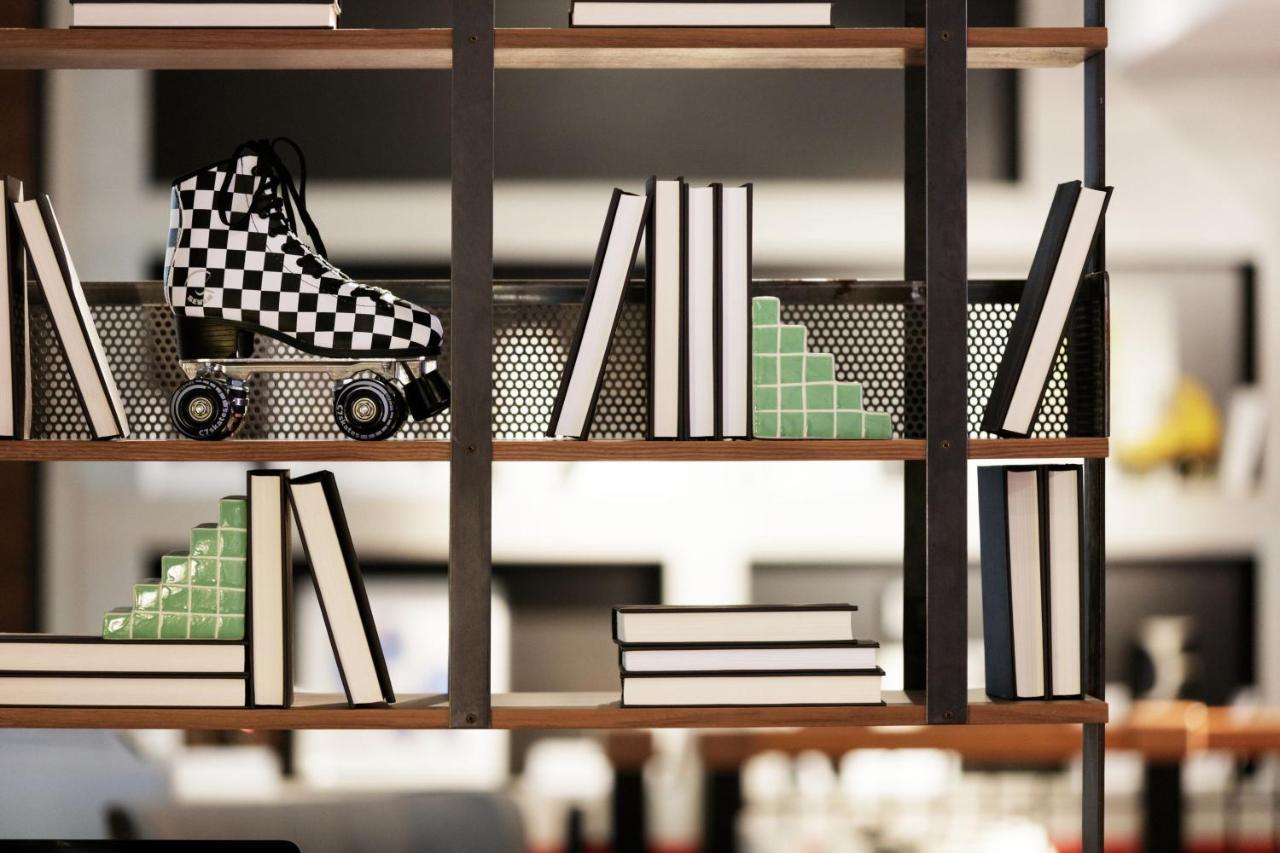 Moxy Richmond Downtown Hotel Екстериор снимка